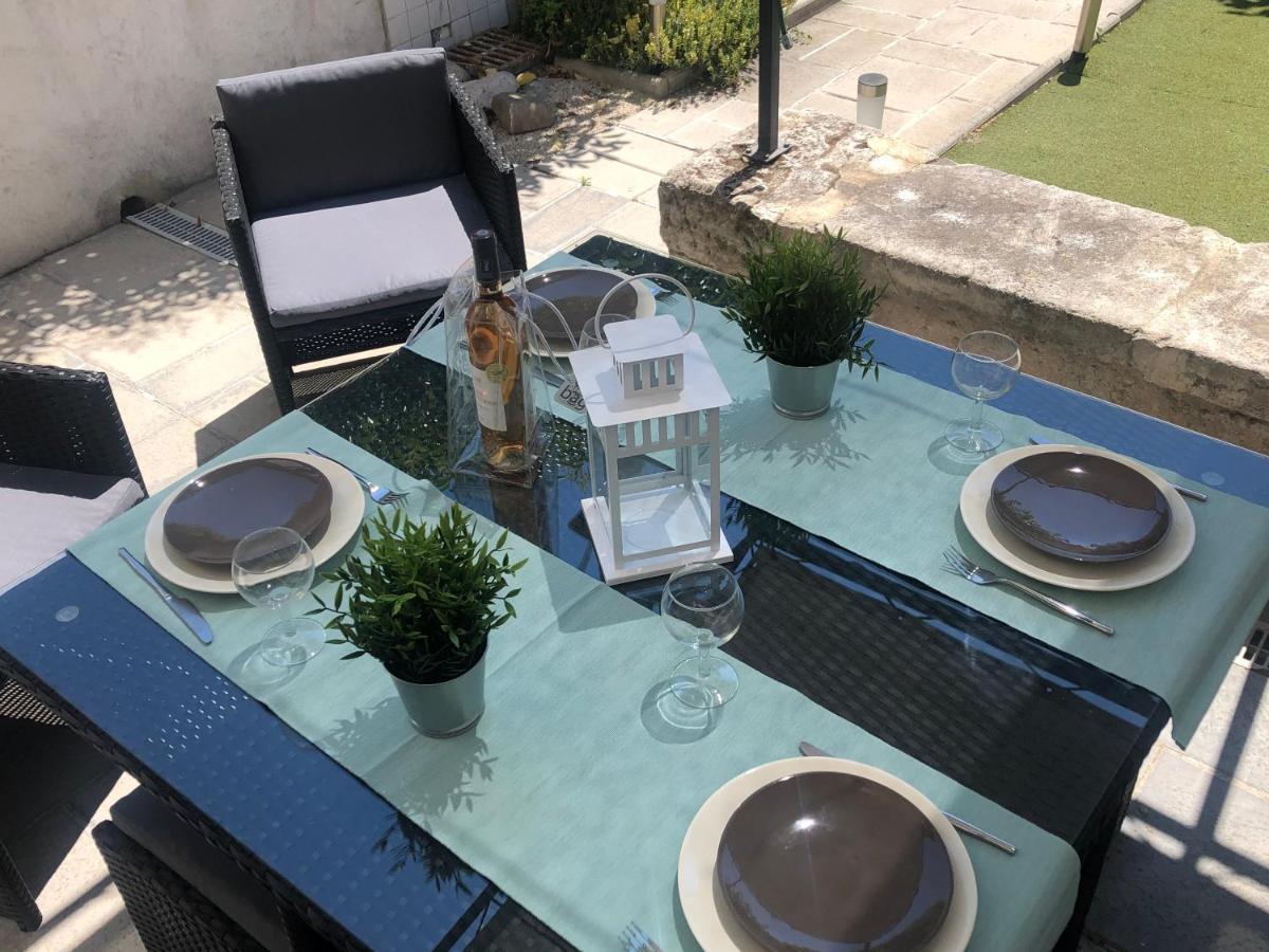 Maison Tendance Avec Jardin, Centre Village, Alpilles, Familles Eyragues 外观 照片