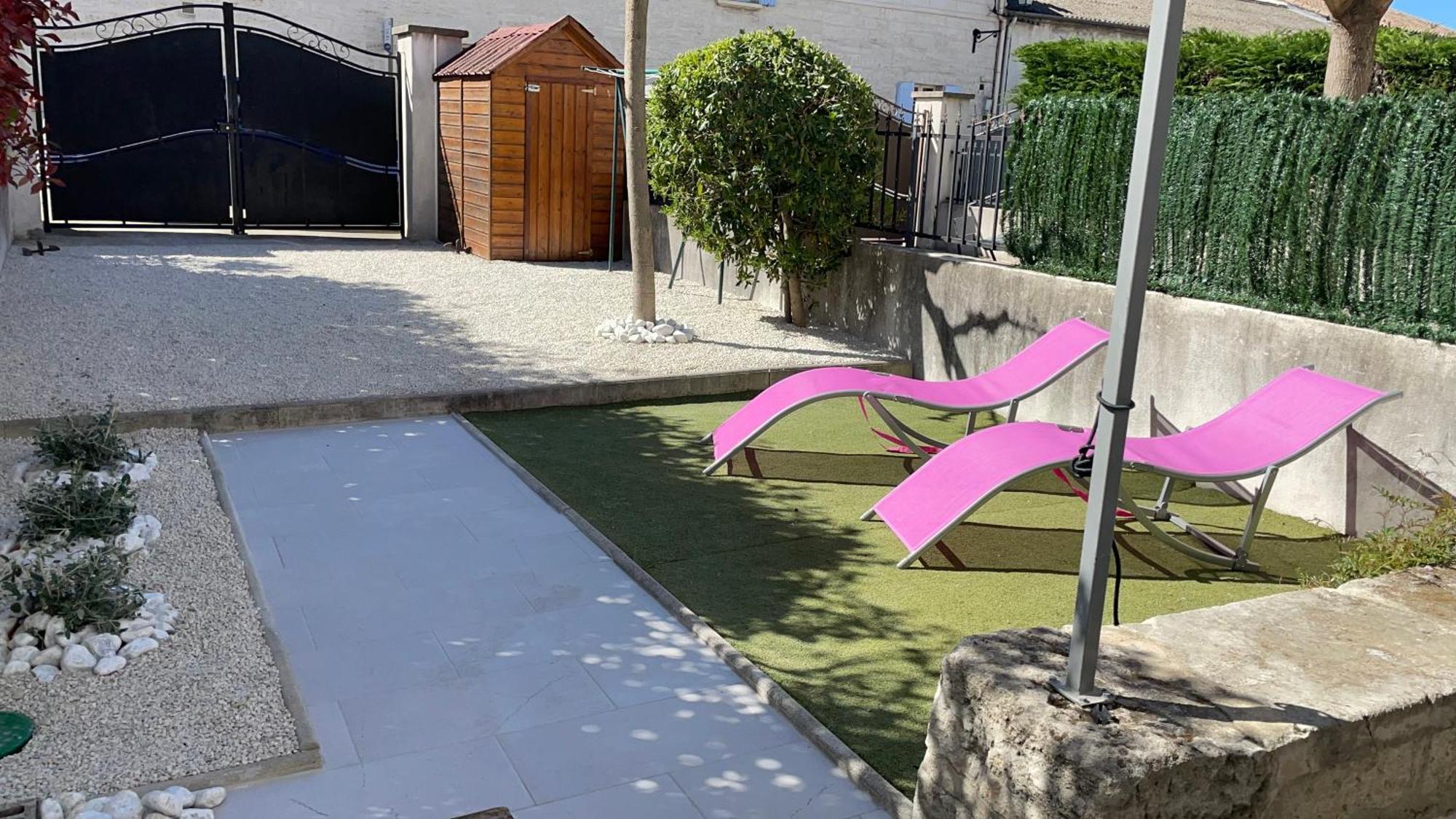 Maison Tendance Avec Jardin, Centre Village, Alpilles, Familles Eyragues 外观 照片