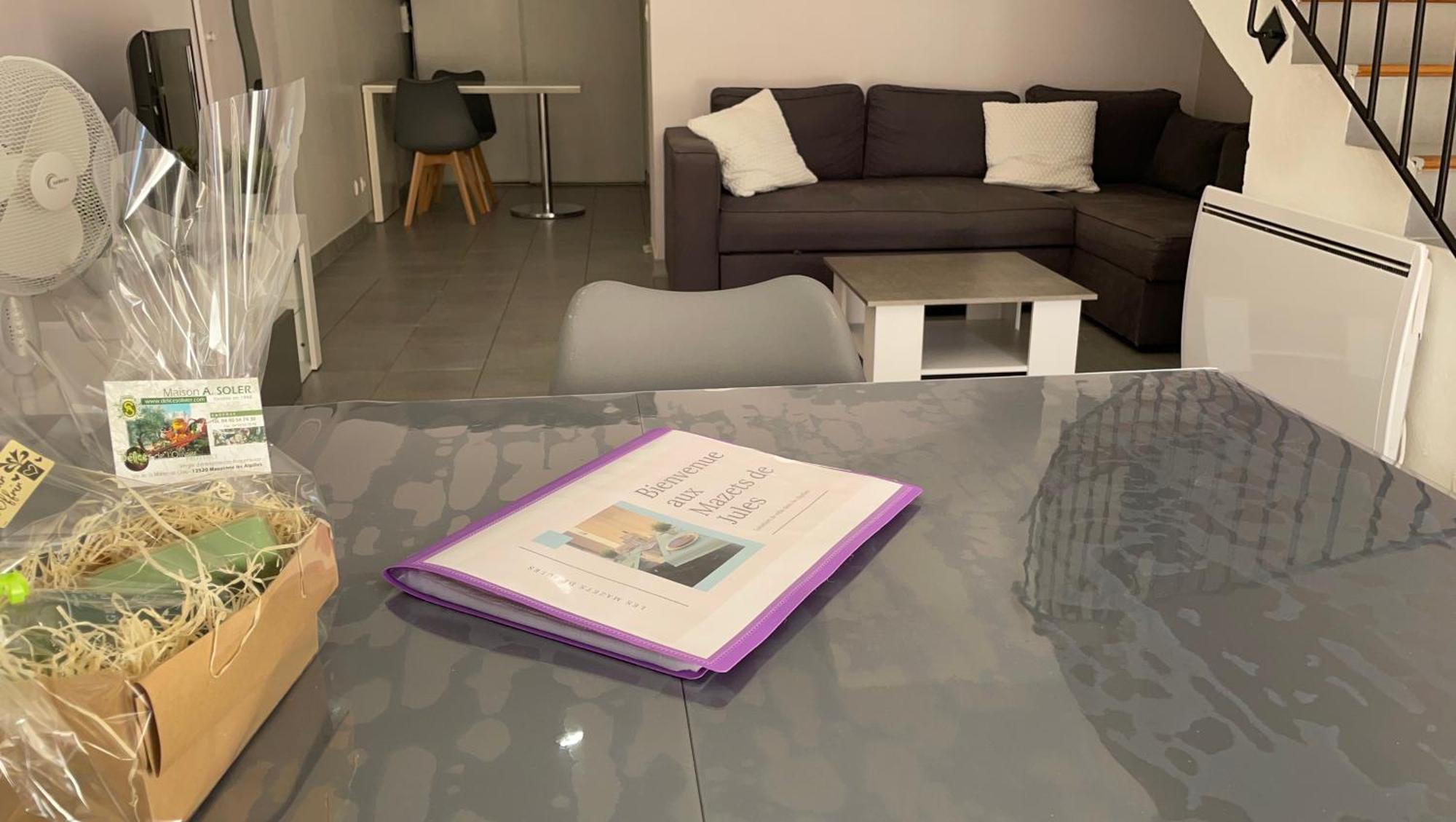 Maison Tendance Avec Jardin, Centre Village, Alpilles, Familles Eyragues 外观 照片